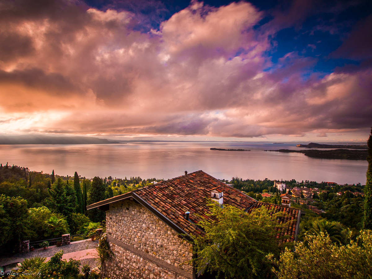 Esterno dimora bolsone, vista lago